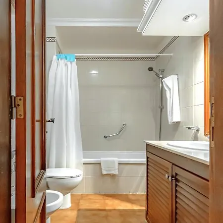 Apto Con Piscina, Terraza Privada & Ac