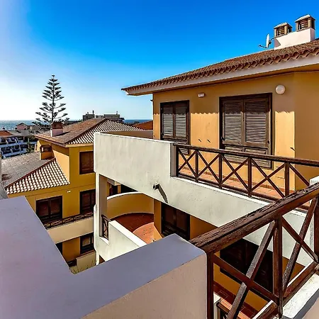Aparthotel Apto con Piscina, Terraza Privada&AC San Miguel de Abona